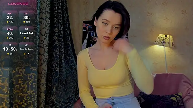 Snapshot of JamieAomi chatting on January 2025 04:08:01 AM JamieAomi online show from January 2025 04:08:01 AM