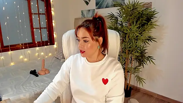 Martina fiit online show from January 2025 02:33:01 AM