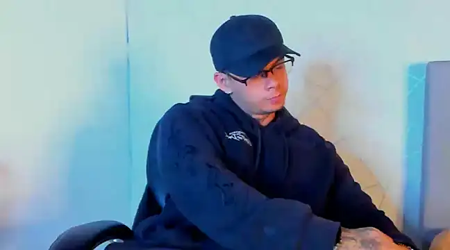 NoahhBrown online show from January 2025 03:12:01 AM