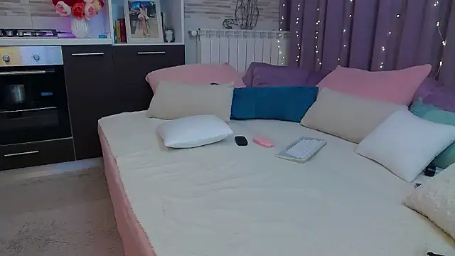 Snapshot of AyanaJoy chatting on October 2025 10:45:02 PM AyanaJoy online show from October 2025 10:45:02 PM