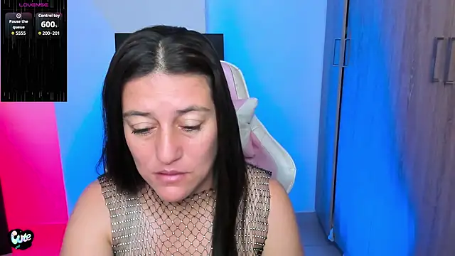 Saskyaa online show from September 2025 12:04:01 AM