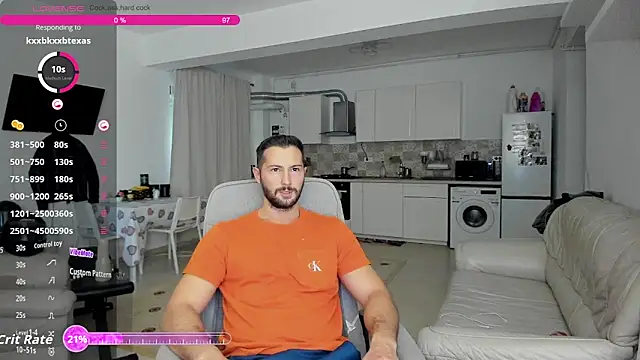 Snapshot of ZackFraser chatting on October 2025 03:22:01 PM ZackFraser online show from October 2025 03:22:01 PM