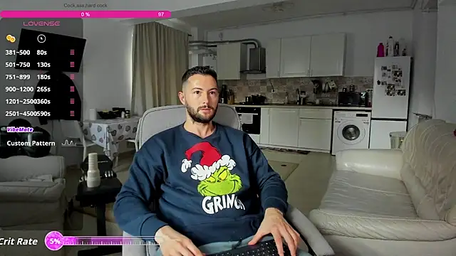 Snapshot of ZackFraser chatting on October 2025 06:05:01 AM ZackFraser online show from October 2025 06:05:01 AM