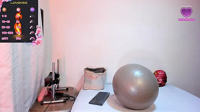 Snapshot of cleopatraa chatting on November 2025 10:19:02 PM cleopatraa online show from November 2025 10:19:02 PM