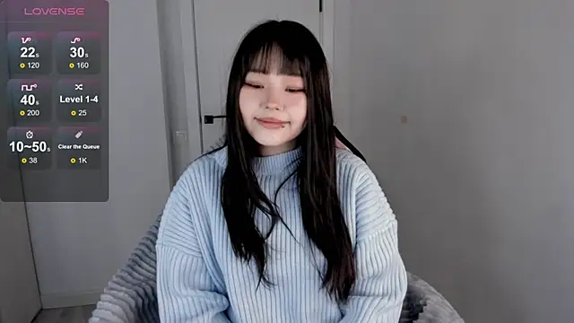 Snapshot of hee_young11 chatting on October 2025 05:44:02 PM hee young11 online show from October 2025 05:44:02 PM