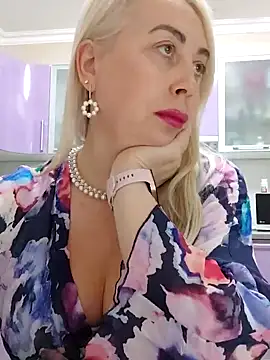 Snapshot of HotJanet chatting on January 2025 03:46:01 PM HotJanet online show from January 2025 03:46:01 PM