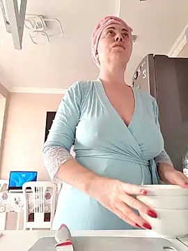 Snapshot of HotJanet chatting on February 2025 06:09:02 AM HotJanet online show from February 2025 06:09:02 AM