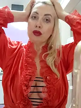 HotJanet online show from October 2025 05:41:02 PM