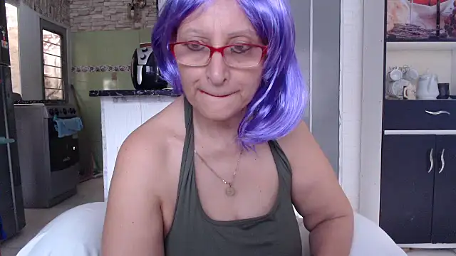 Snapshot of Lilly_macflyy chatting on September 2025 04:28:02 PM Lilly macflyy online show from September 2025 04:28:02 PM