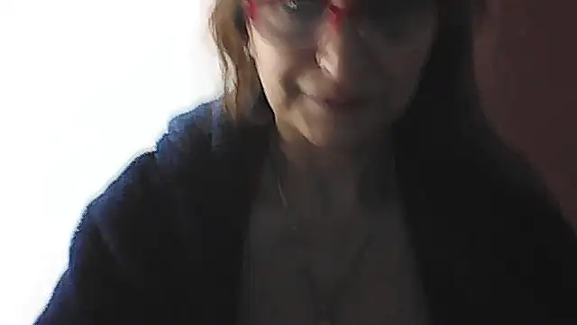 Snapshot of Lilly_macflyy chatting on October 2025 06:42:02 PM Lilly macflyy online show from October 2025 06:42:02 PM