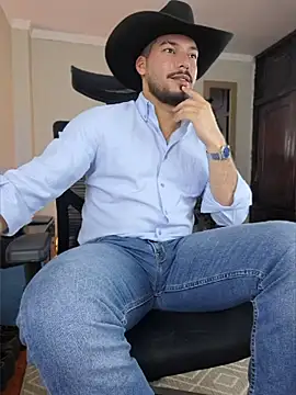 HenryBenso online show from July 2026 10:47:02 PM