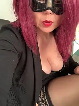 Snapshot of la_petite_prunette69 chatting on January 2025 12:18:01 PM la petite prunette69 online show from January 2025 12:18:01 PM