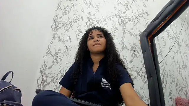 makena18 online show from October 2025 01:45:01 PM