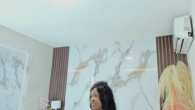 Snapshot of aidaadams chatting on March 2025 11:53:01 AM aidaadams online show from March 2025 11:53:01 AM