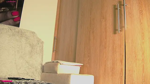 Snapshot of aidaadams chatting on October 2025 11:19:01 AM aidaadams online show from October 2025 11:19:01 AM