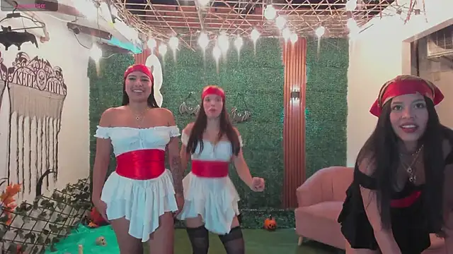 Snapshot of aidaadams chatting on October 2025 04:13:02 AM aidaadams online show from October 2025 04:13:02 AM