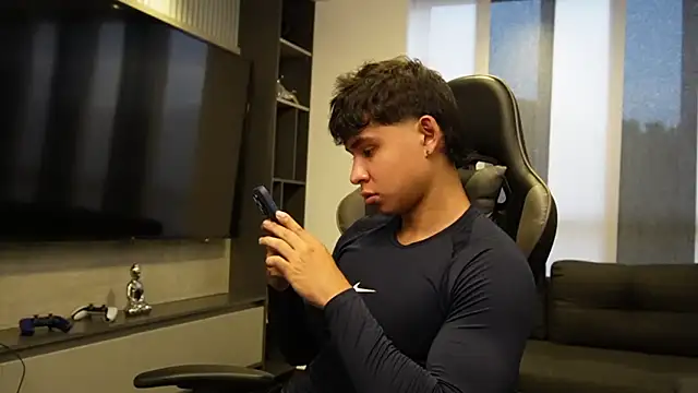 Bray Kevin online show from April 2026 11:06:01 PM