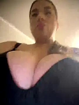 GabiBoobs online show from November 2025 07:18:02 PM