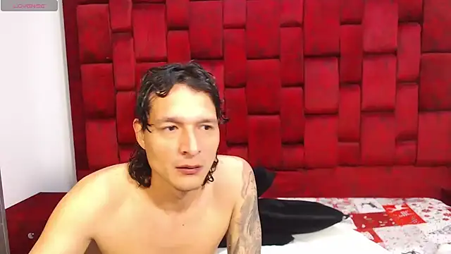 Couple No Limits online show from November 2025 01:54:02 PM