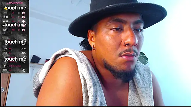 yosoy enzo2020 online show from February 2025 05:26:01 AM