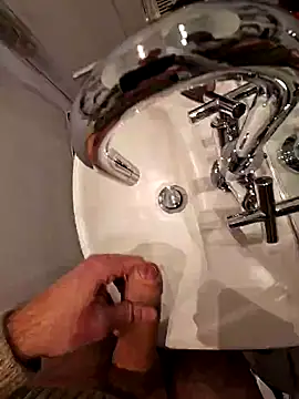 Snapshot of thesmiledoc chatting on December 2024 01:50:01 PM thesmiledoc online show from December 2024 01:50:01 PM