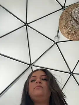 sarah-bonneth online show from February 2025 06:46:01 PM