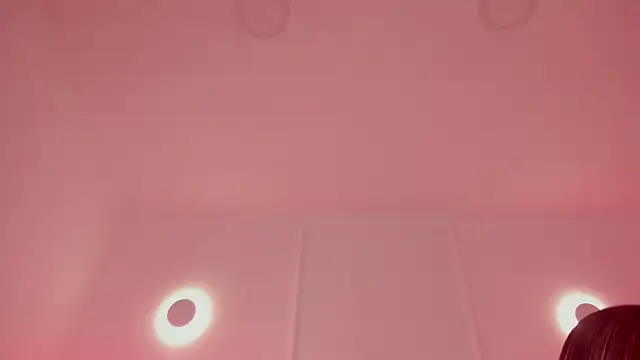 sarah-bonneth online show from April 2026 11:46:02 AM