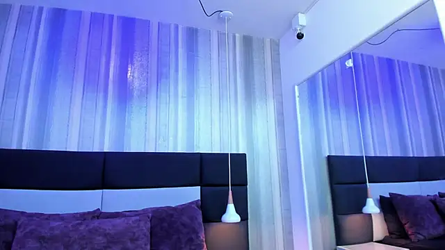 PUSHYLATE online show from March 2025 01:32:02 PM