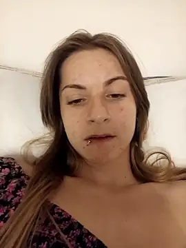 Cristina02 online show from April 2026 07:58:01 PM