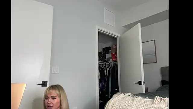 ElenaErickson online show from May 2026 02:07:01 AM