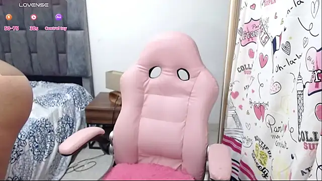 Alicelunaa online show from March 2026 09:51:01 PM