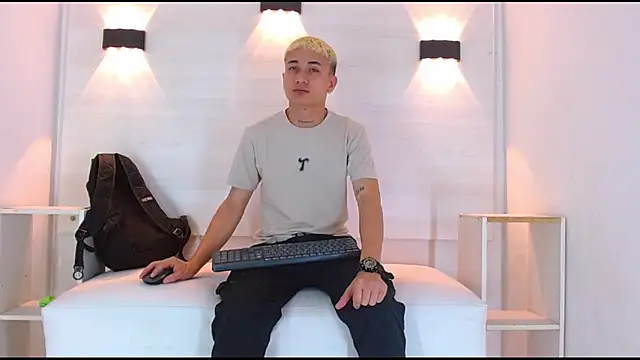 jeic 18 online show from October 2025 12:35:02 PM