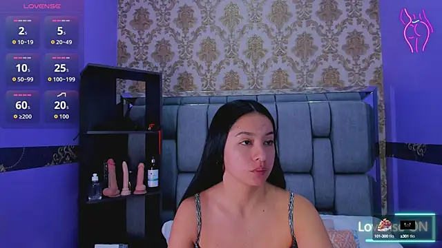 Lila Pinky online show from October 2025 01:11:01 PM