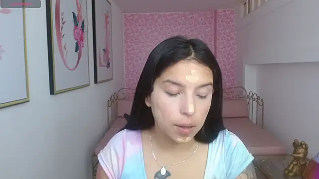 Snapshot of Small_naughty_ chatting on June 2026 01:04:01 PM Small naughty online show from June 2026 01:04:01 PM