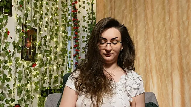 Snapshot of NaughtYHomemadE chatting on July 2026 07:25:02 AM NaughtYHomemadE online show from July 2026 07:25:02 AM
