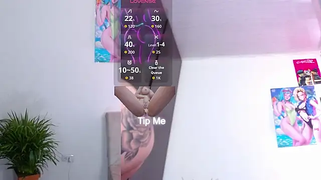 Anni foxi online show from November 2025 06:01:02 PM