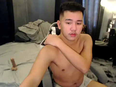 xgregor07 online show from November 2025 05:08:02 AM