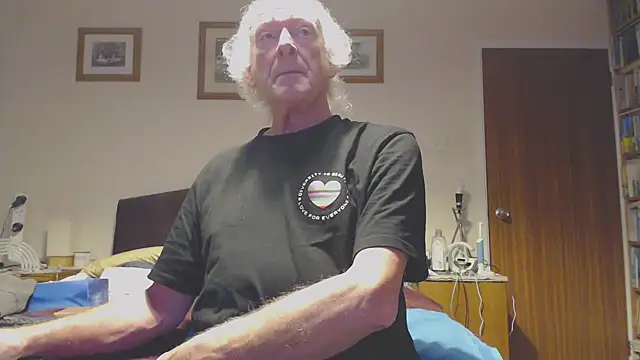 WaverlyKernow online show from January 2025 08:07:02 AM