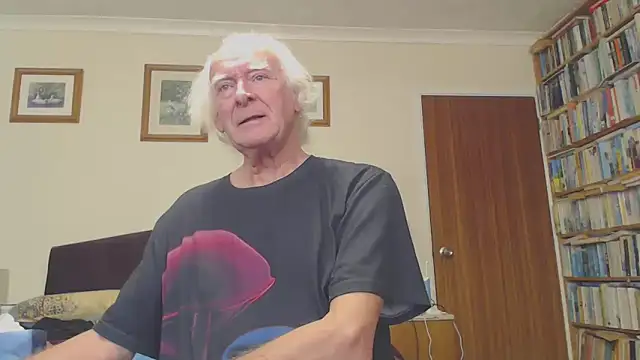 WaverlyKernow online show from January 2025 02:19:02 PM