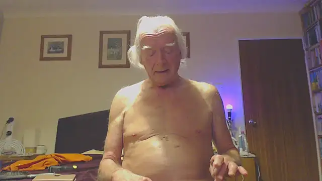 WaverlyKernow online show from January 2025 11:39:01 AM