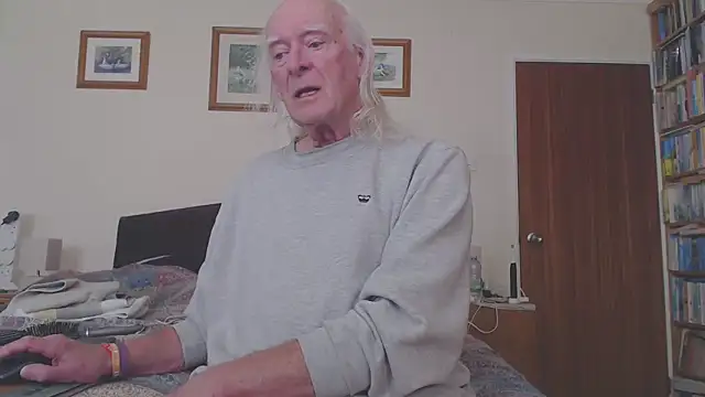 WaverlyKernow online show from March 2026 01:04:02 PM