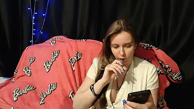 Snapshot of Milana69 chatting on May 2026 04:48:02 PM Milana69 online show from May 2026 04:48:02 PM