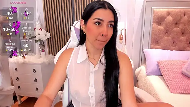 Charlotte Shelby online show from January 2025 02:55:01 PM