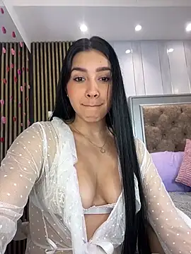 Charlotte Shelby online show from March 2025 03:08:02 PM