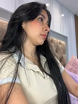 Charlotte Shelby online show from March 2025 04:20:02 PM