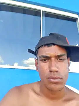 fernandes v online show from February 2025 07:30:02 PM