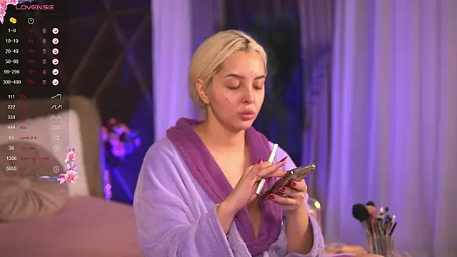 VictoriaMorrone online show from February 2025 03:25:01 AM