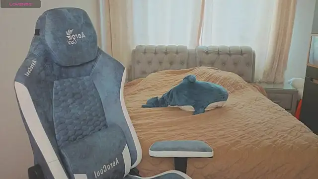 rocky foxy online show from September 2025 12:48:01 PM