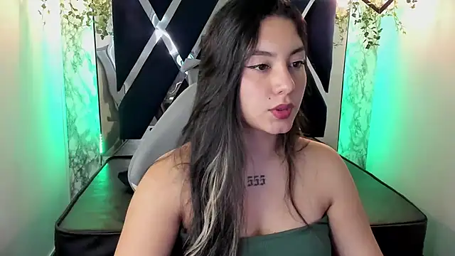 Snapshot of Lia_14_ chatting on February 2025 11:45:02 AM Lia 14 online show from February 2025 11:45:02 AM