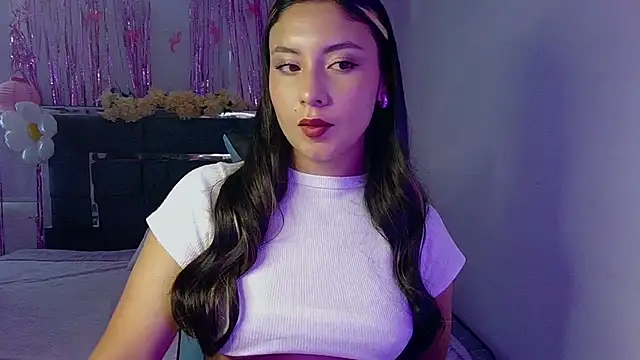 Lia 14  online show from October 2025 02:14:01 PM